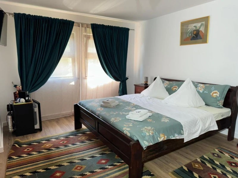  Szállás | Motel (K0077-40) A kép szerzői jogvédelem alatt állhat. Javasolt a kapcsolatfelvétel a jog tulajdonossal.