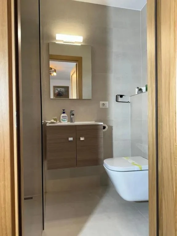 Vama Cazare | Motel (K0077-41) Imaginea poate fi supusă drepturilor de autor. Se recomandă contactarea titularului drepturilor.