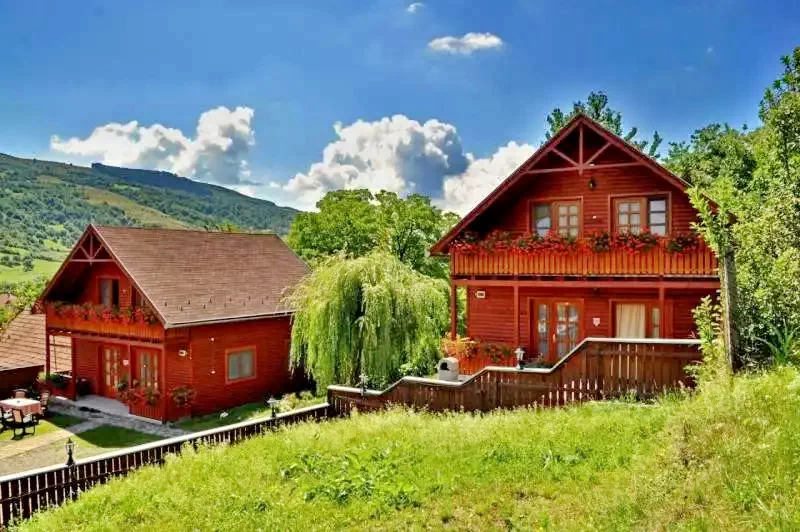 Zetea Cazare | Hotel**** (K0531-14) Imaginea poate fi supusă drepturilor de autor. Se recomandă contactarea titularului drepturilor.