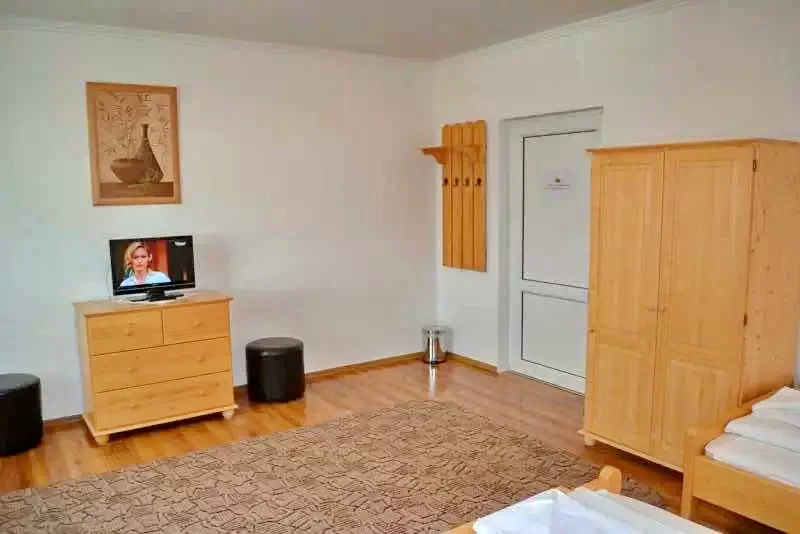 Farkaslaka Szállás | Motel (K0354-16) A kép szerzői jogvédelem alatt állhat. Javasolt a kapcsolatfelvétel a jog tulajdonossal.