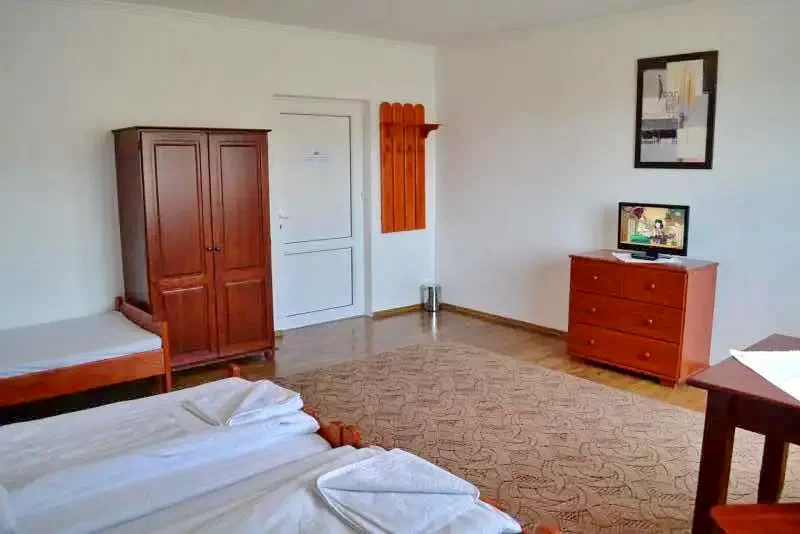 Farkaslaka Szállás | Motel (K0354-20) A kép szerzői jogvédelem alatt állhat. Javasolt a kapcsolatfelvétel a jog tulajdonossal.