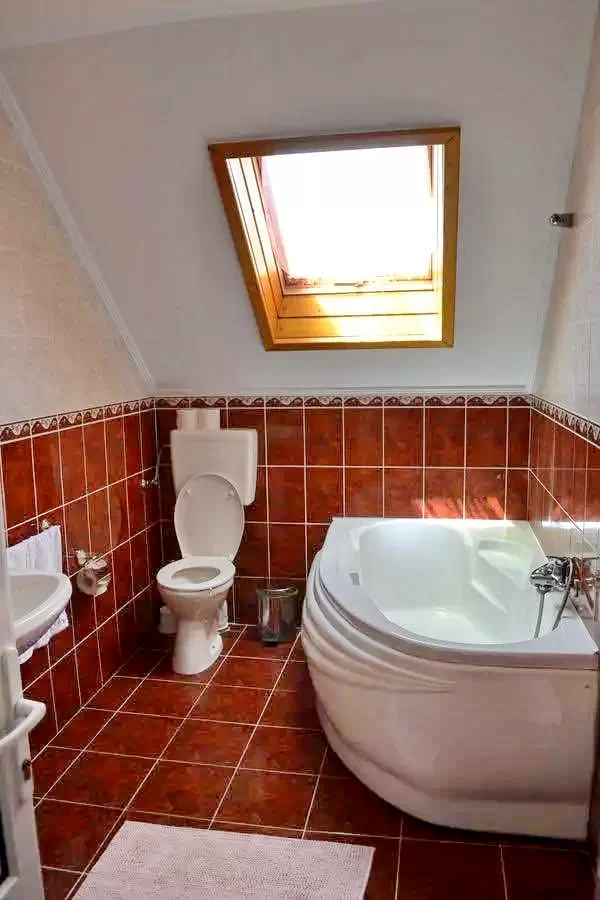 Farkaslaka Szállás | Motel (K0354-23) A kép szerzői jogvédelem alatt állhat. Javasolt a kapcsolatfelvétel a jog tulajdonossal.