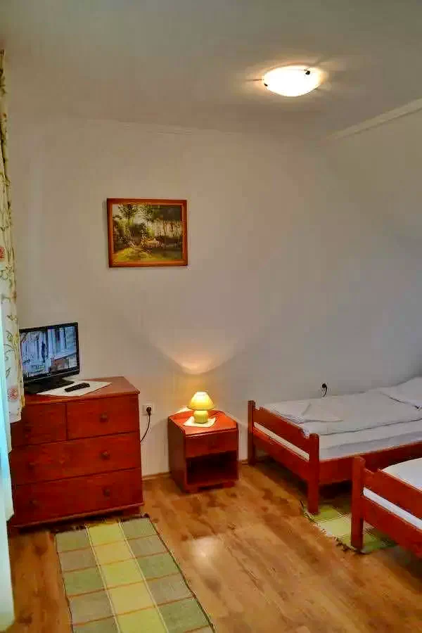 Farkaslaka Szállás | Motel (K0354-24) A kép szerzői jogvédelem alatt állhat. Javasolt a kapcsolatfelvétel a jog tulajdonossal.