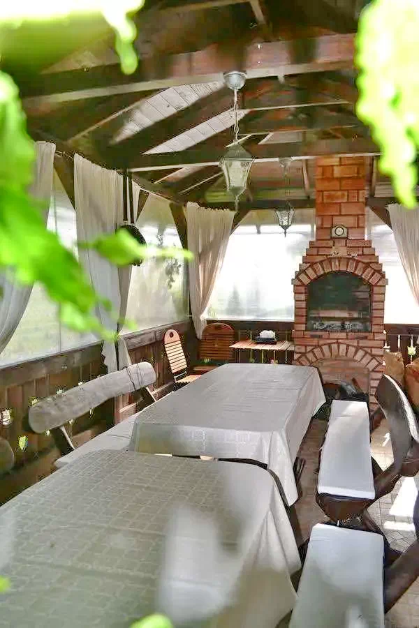 Lupeni Cazare | Motel (K0354-28) Imaginea poate fi supusă drepturilor de autor. Se recomandă contactarea titularului drepturilor.