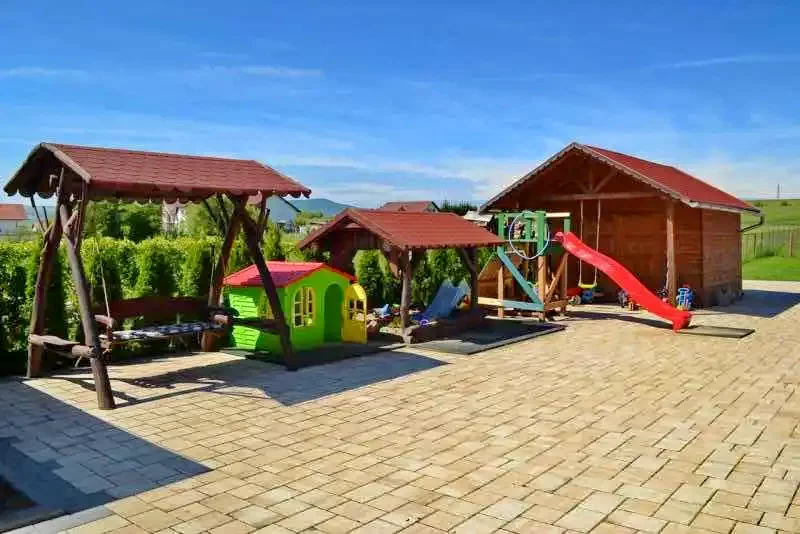 Lupeni Cazare | Motel (K0354-31) Imaginea poate fi supusă drepturilor de autor. Se recomandă contactarea titularului drepturilor.