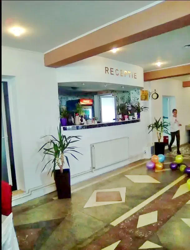 Săcele Cazare | Motel (K0127-21) Imaginea poate fi supusă drepturilor de autor. Se recomandă contactarea titularului drepturilor.