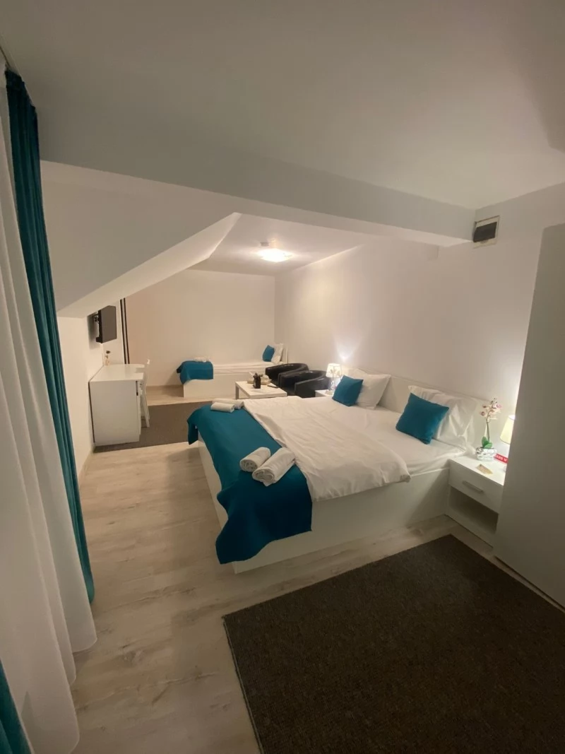 Săcele Cazare | Motel (K0127-45) Imaginea poate fi supusă drepturilor de autor. Se recomandă contactarea titularului drepturilor.