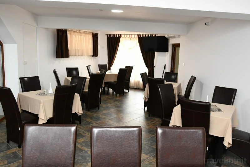 Drobeta-Turnu Severin Cazare | Motel (K0738-8) Imaginea poate fi supusă drepturilor de autor. Se recomandă contactarea titularului drepturilor.