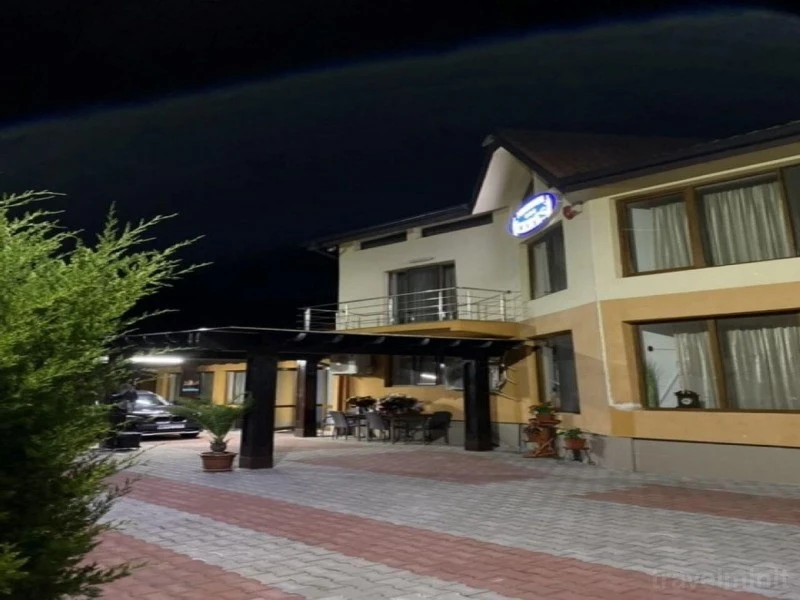 Szörényvár Szállás | Motel (K0738-9) A kép szerzői jogvédelem alatt állhat. Javasolt a kapcsolatfelvétel a jog tulajdonossal.