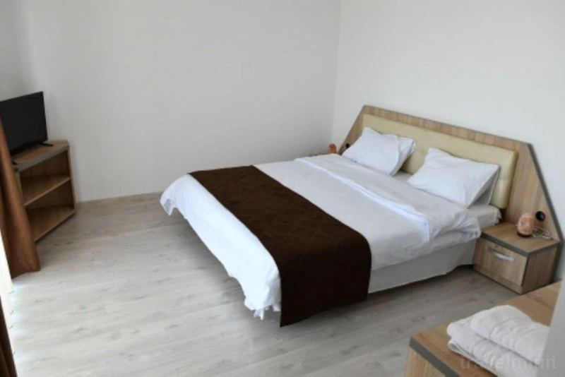 Szörényvár Szállás | Motel (K0738-14) A kép szerzői jogvédelem alatt állhat. Javasolt a kapcsolatfelvétel a jog tulajdonossal.