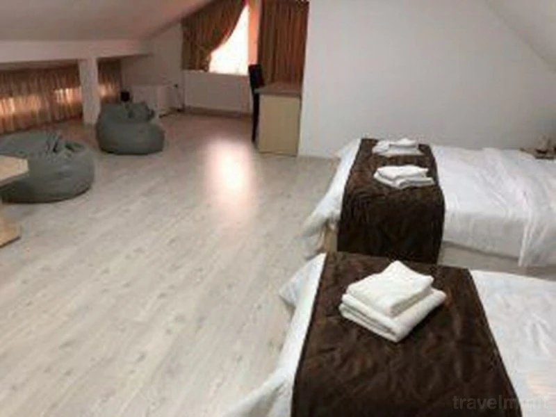 Drobeta-Turnu Severin Cazare | Pensiune (K0738-24) Imaginea poate fi supusă drepturilor de autor. Se recomandă contactarea titularului drepturilor. Drobeta-Turnu Severin Cazare | Pensiune (K0738-24) Imaginea poate fi supusă drepturilor de autor. Se recomandă contactarea titularului drepturilor.