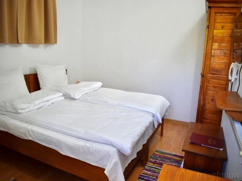 Drobeta-Turnu Severin Cazare | Motel (K0738-26) Imaginea poate fi supusă drepturilor de autor. Se recomandă contactarea titularului drepturilor.