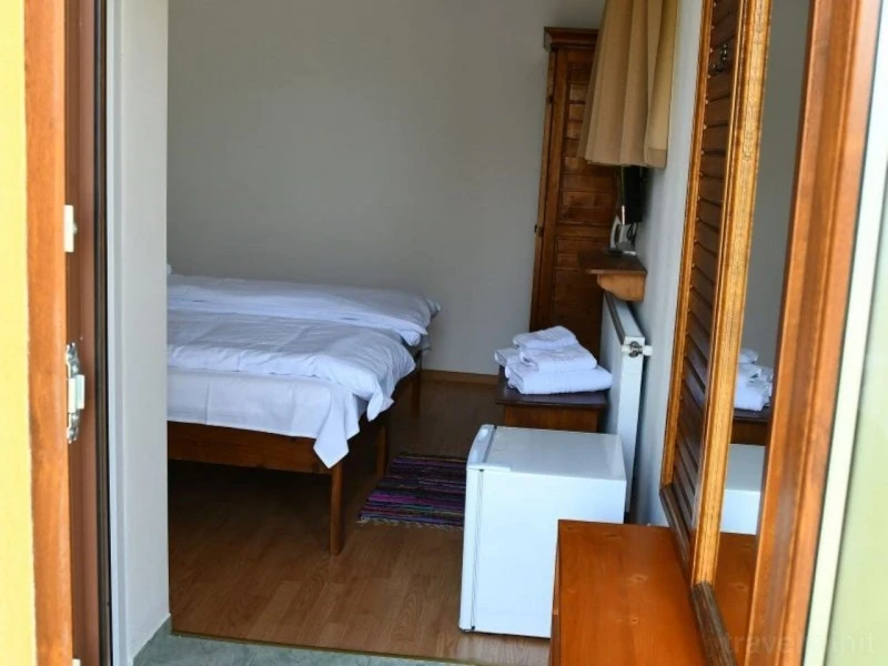 Szörényvár Szállás | Motel (K0738-27) A kép szerzői jogvédelem alatt állhat. Javasolt a kapcsolatfelvétel a jog tulajdonossal.