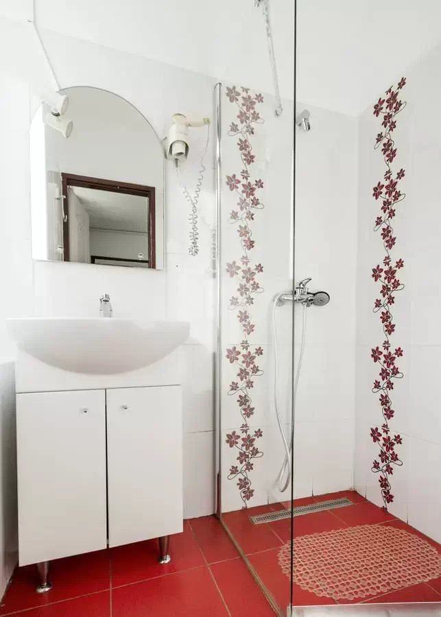 Sibiu Cazare | Motel (K0080-9) Imaginea poate fi supusă drepturilor de autor. Se recomandă contactarea titularului drepturilor.