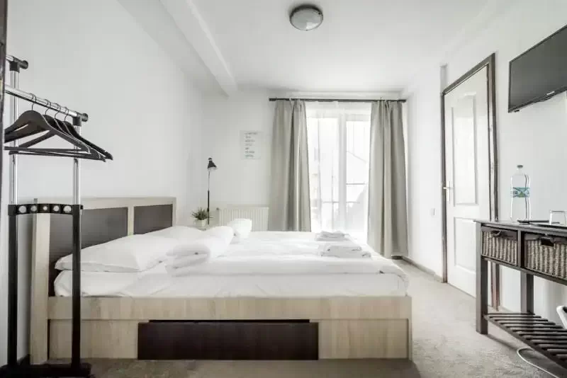 Nagyszeben Szállás | Motel (K0080-11) A kép szerzői jogvédelem alatt állhat. Javasolt a kapcsolatfelvétel a jog tulajdonossal.