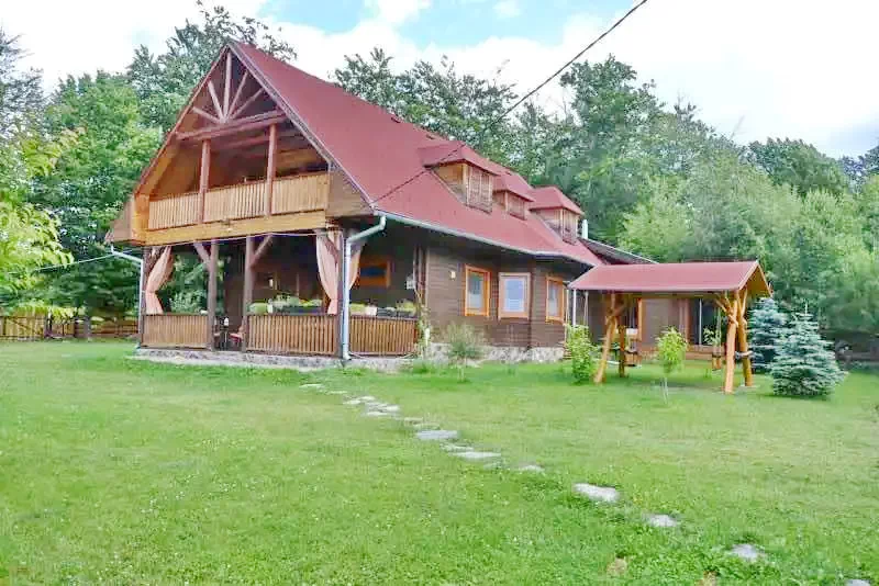 Ivó Szállás | Kulcsosház / Turisztikai faház (K0388-45) A kép szerzői jogvédelem alatt állhat. Javasolt a kapcsolatfelvétel a jog tulajdonossal.