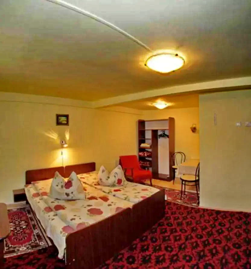 Borsec Cazare | Motel (K0048-12) Imaginea poate fi supusă drepturilor de autor. Se recomandă contactarea titularului drepturilor.