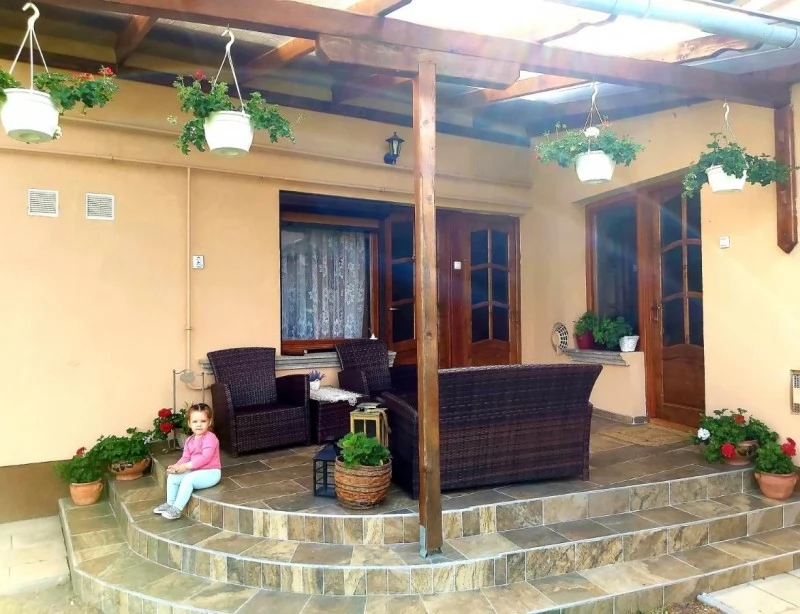 Gyula Szállás | Üdülőfalu (K0011-2) A kép szerzői jogvédelem alatt állhat. Javasolt a kapcsolatfelvétel a jog tulajdonossal.