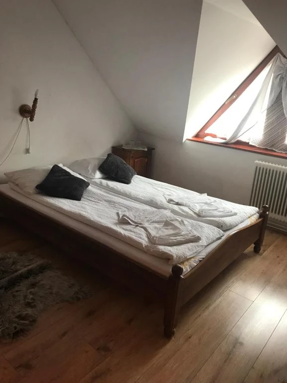 Szentegyháza Szállás | Panzió (K1575-30) A kép szerzői jogvédelem alatt állhat. Javasolt a kapcsolatfelvétel a jog tulajdonossal.