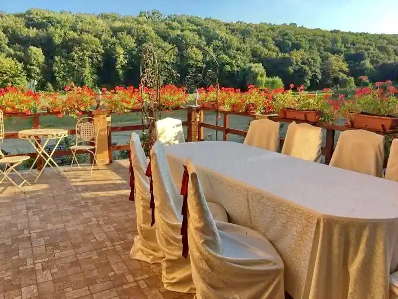 Șimleu Silvaniei Cazare | Motel (K1344-4) Imaginea poate fi supusă drepturilor de autor. Se recomandă contactarea titularului drepturilor.