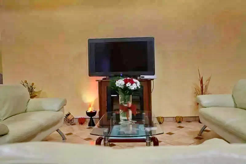 Șimleu Silvaniei Cazare | Motel (K1344-30) Imaginea poate fi supusă drepturilor de autor. Se recomandă contactarea titularului drepturilor.