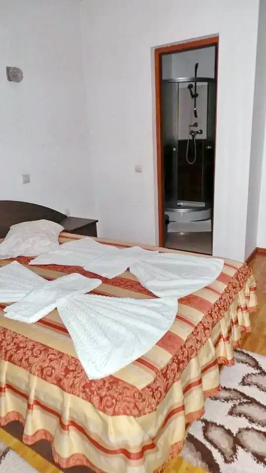 Félixfürdő Szállás | Panzió (K0803-7) A kép szerzői jogvédelem alatt állhat. Javasolt a kapcsolatfelvétel a jog tulajdonossal.