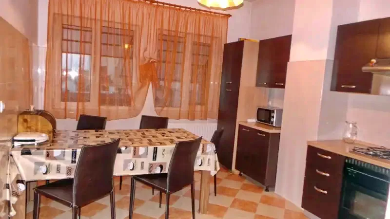 Félixfürdő Szállás | Motel (K0803-11) A kép szerzői jogvédelem alatt állhat. Javasolt a kapcsolatfelvétel a jog tulajdonossal.