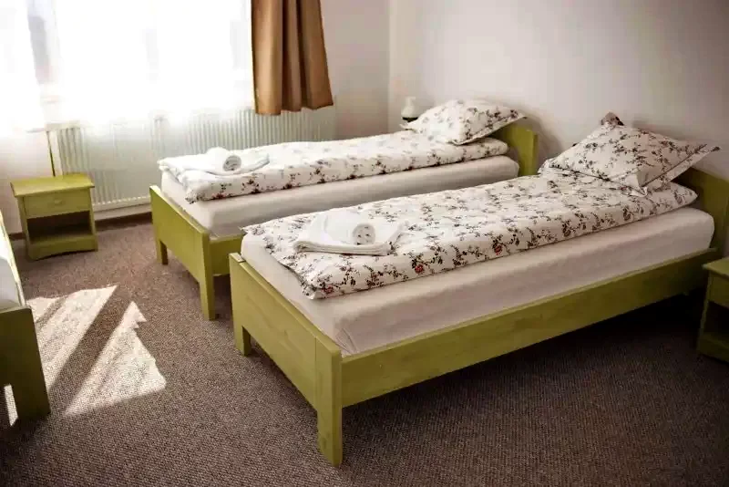 Harghita-Băi Cazare | Motel (K0767-8) Imaginea poate fi supusă drepturilor de autor. Se recomandă contactarea titularului drepturilor.