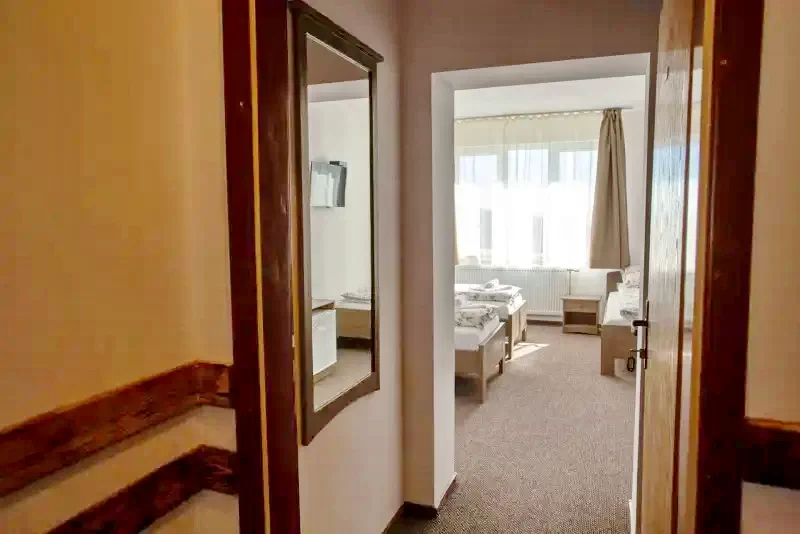 Harghita-Băi Cazare | Motel (K0767-9) Imaginea poate fi supusă drepturilor de autor. Se recomandă contactarea titularului drepturilor.