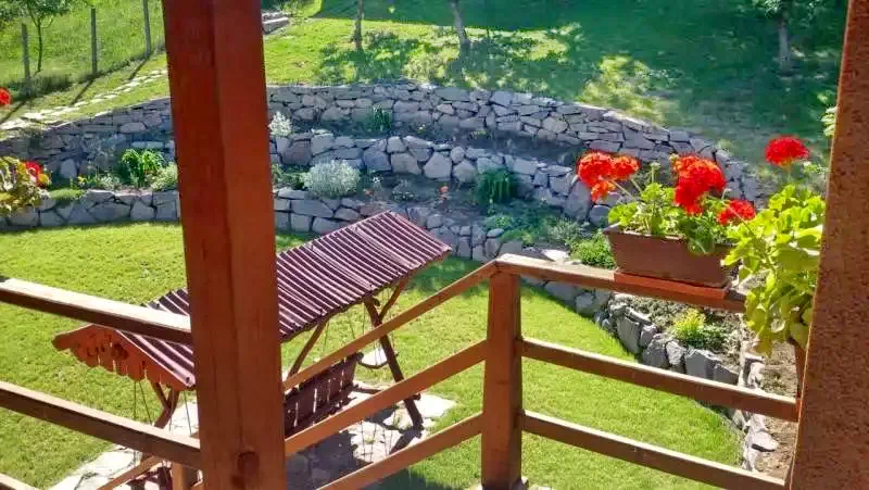 Bisericani Cazare | Cabană (K1359-25) Imaginea poate fi supusă drepturilor de autor. Se recomandă contactarea titularului drepturilor.