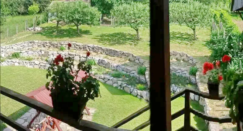 Bisericani Cazare | Cabană (K1359-29) Imaginea poate fi supusă drepturilor de autor. Se recomandă contactarea titularului drepturilor.