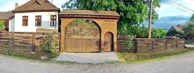 Székelyszentlélek Szállás | Kulcsosház (K1359-55) A kép szerzői jogvédelem alatt állhat. Javasolt a kapcsolatfelvétel a jog tulajdonossal.