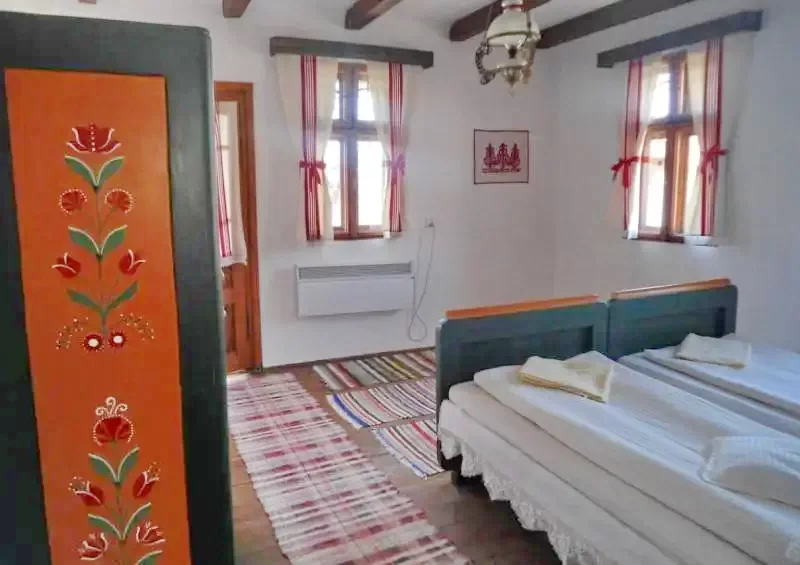 Bisericani Cazare | Sat de vacanță (K1359-62) Imaginea poate fi supusă drepturilor de autor. Se recomandă contactarea titularului drepturilor.