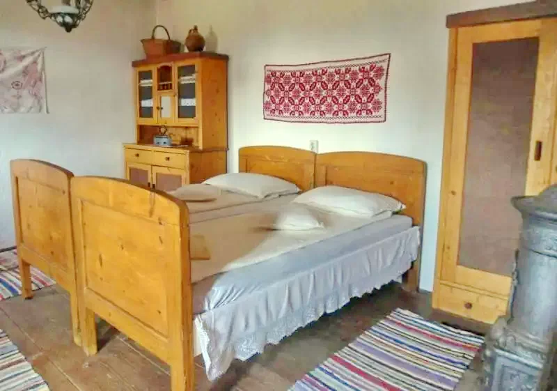 Bisericani Cazare | Sat de vacanță (K1359-64) Imaginea poate fi supusă drepturilor de autor. Se recomandă contactarea titularului drepturilor.