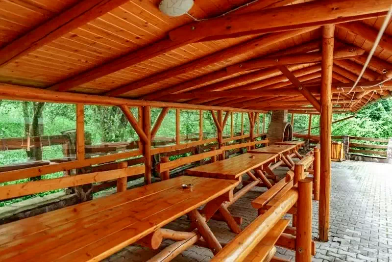 Sub Cetate Cazare | Motel (K0297-11) Imaginea poate fi supusă drepturilor de autor. Se recomandă contactarea titularului drepturilor.