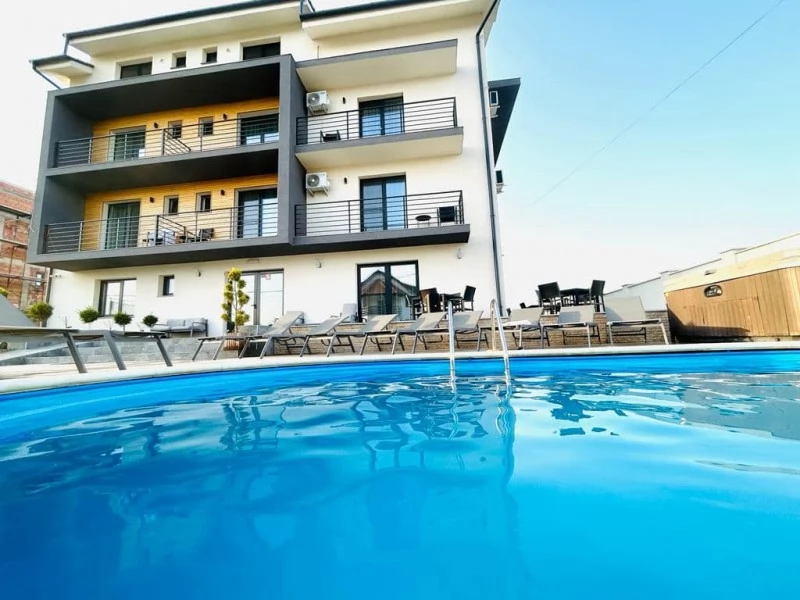 Félixfürdő Szállás | Motel (K1417-28) A kép szerzői jogvédelem alatt állhat. Javasolt a kapcsolatfelvétel a jog tulajdonossal.