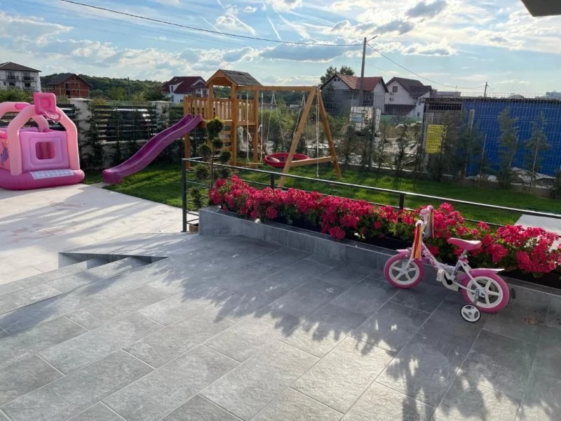 Băile Felix Cazare | Motel (K1417-29) Imaginea poate fi supusă drepturilor de autor. Se recomandă contactarea titularului drepturilor.