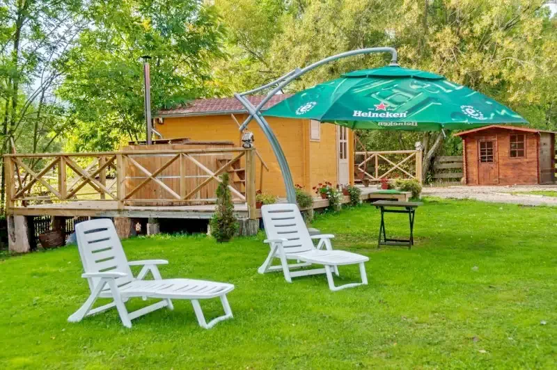 Bucsin-tető Szállás | Motel (K1072-1) A kép szerzői jogvédelem alatt állhat. Javasolt a kapcsolatfelvétel a jog tulajdonossal.