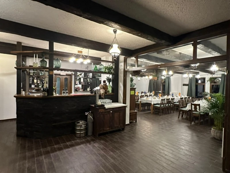 Bucsin-tető Szállás | Motel (K1072-2) A kép szerzői jogvédelem alatt állhat. Javasolt a kapcsolatfelvétel a jog tulajdonossal.