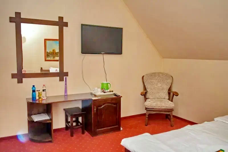 Pasul Bucin Cazare | Motel (K1072-16) Imaginea poate fi supusă drepturilor de autor. Se recomandă contactarea titularului drepturilor.