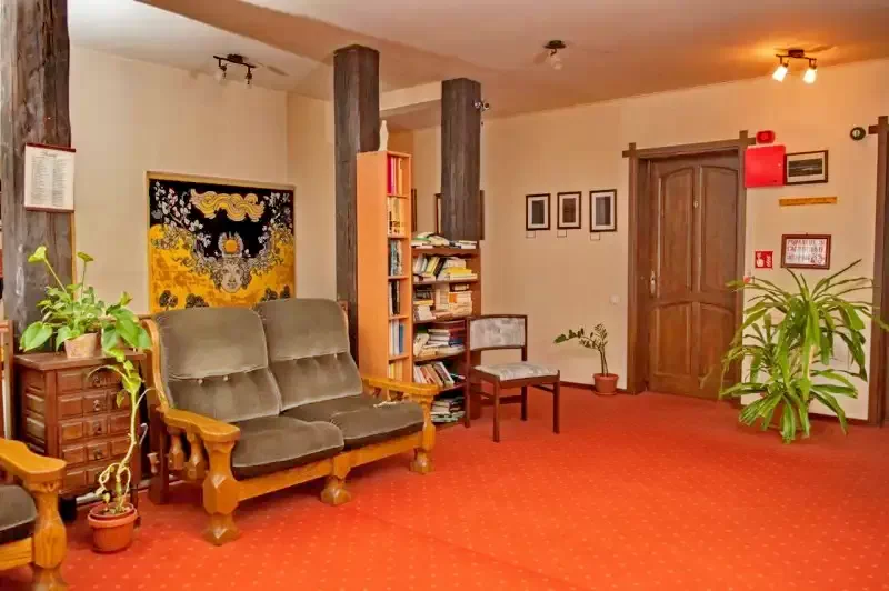 Pasul Bucin Cazare | Motel (K1072-20) Imaginea poate fi supusă drepturilor de autor. Se recomandă contactarea titularului drepturilor.