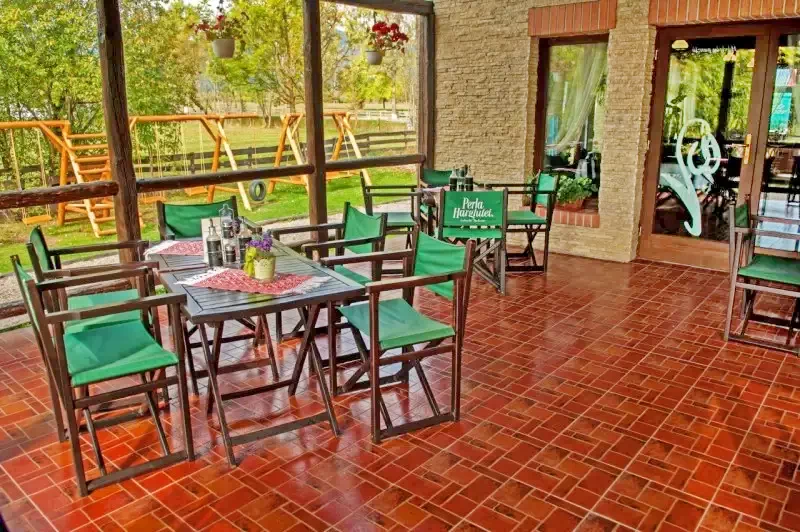 Pasul Bucin Cazare | Motel (K1072-32) Imaginea poate fi supusă drepturilor de autor. Se recomandă contactarea titularului drepturilor.