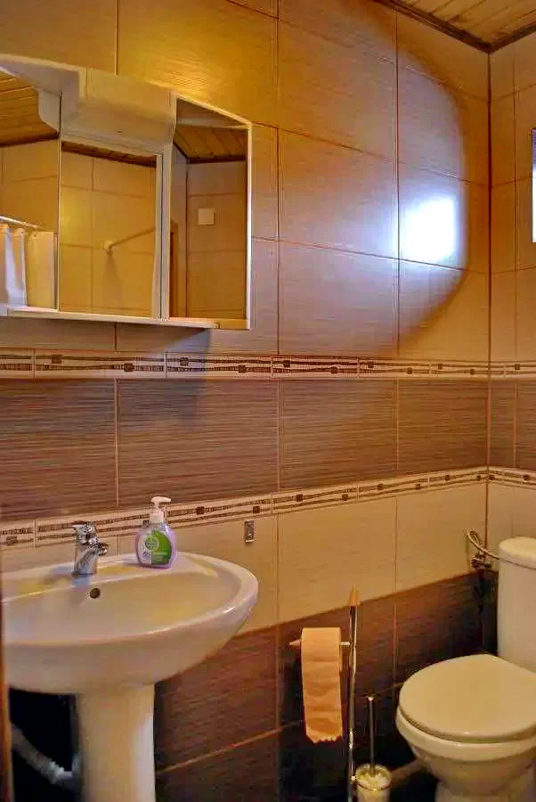  Szállás | Motel (K0921-9) A kép szerzői jogvédelem alatt állhat. Javasolt a kapcsolatfelvétel a jog tulajdonossal.