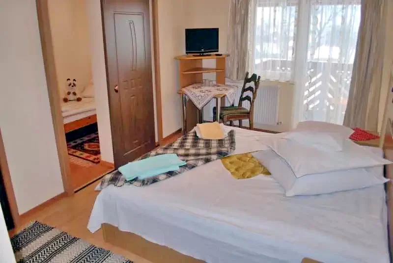 Moldovița Cazare | Motel (K0921-10) Imaginea poate fi supusă drepturilor de autor. Se recomandă contactarea titularului drepturilor.