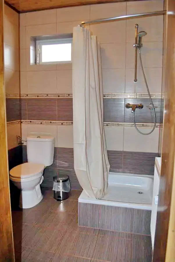  Szállás | Motel (K0921-12) A kép szerzői jogvédelem alatt állhat. Javasolt a kapcsolatfelvétel a jog tulajdonossal.