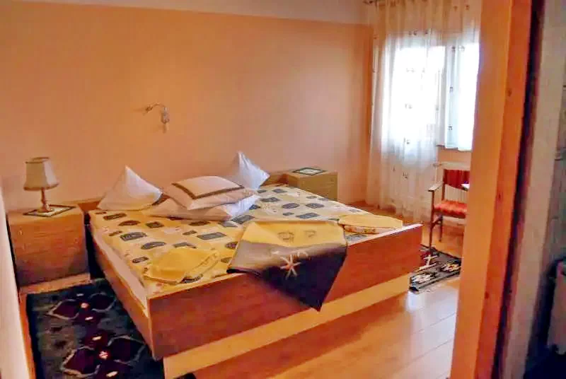  Szállás | Panzió (K0921-16) A kép szerzői jogvédelem alatt állhat. Javasolt a kapcsolatfelvétel a jog tulajdonossal.