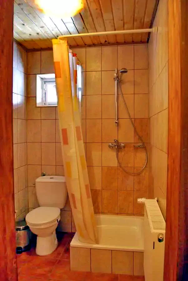  Szállás | Motel (K0921-23) A kép szerzői jogvédelem alatt állhat. Javasolt a kapcsolatfelvétel a jog tulajdonossal.