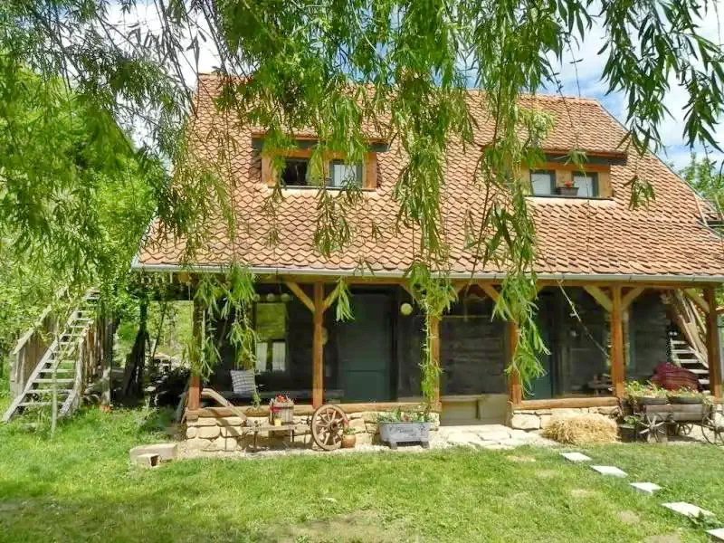 Pianu de Sus Cazare | Motel (K1177-25) Imaginea poate fi supusă drepturilor de autor. Se recomandă contactarea titularului drepturilor.