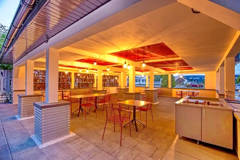 Sfântu Gheorghe Cazare | Pensiune turistică (K1433-24) Imaginea poate fi supusă drepturilor de autor. Se recomandă contactarea titularului drepturilor.