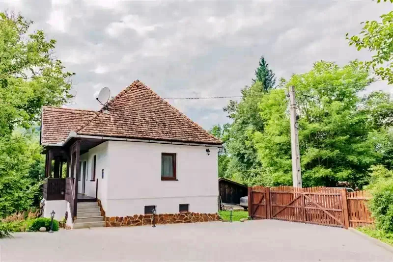 Kismedesér Szállás | Motel (K0509-13) A kép szerzői jogvédelem alatt állhat. Javasolt a kapcsolatfelvétel a jog tulajdonossal.